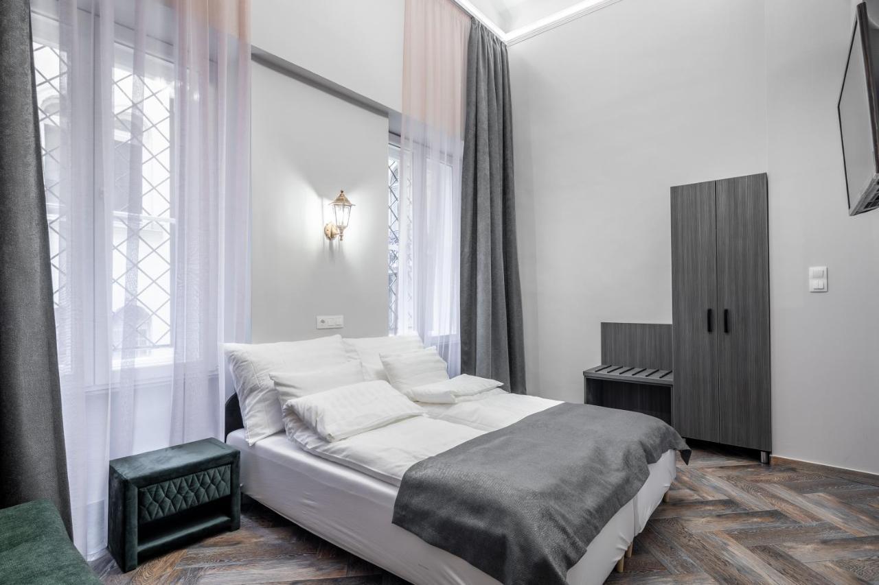 Stunning Apartment In The Hearth Of Budapest Budapeste Exterior foto