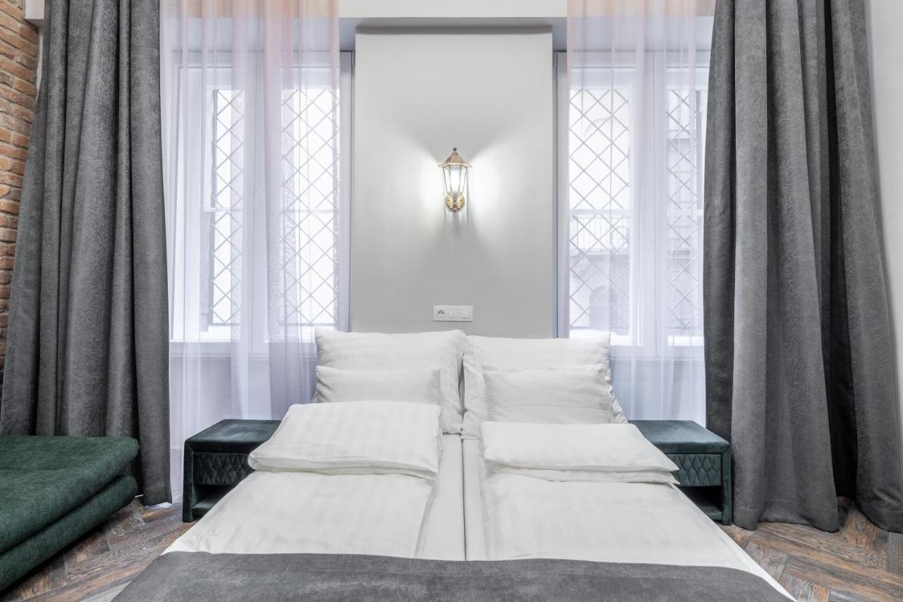 Stunning Apartment In The Hearth Of Budapest Budapeste Exterior foto