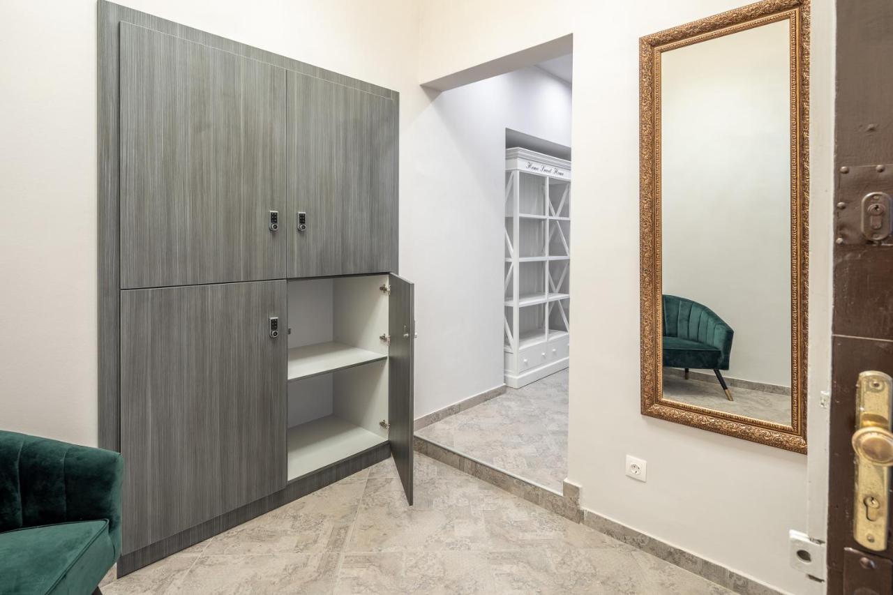 Stunning Apartment In The Hearth Of Budapest Budapeste Exterior foto