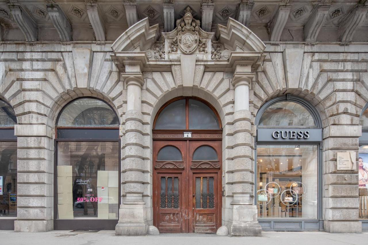Stunning Apartment In The Hearth Of Budapest Budapeste Exterior foto